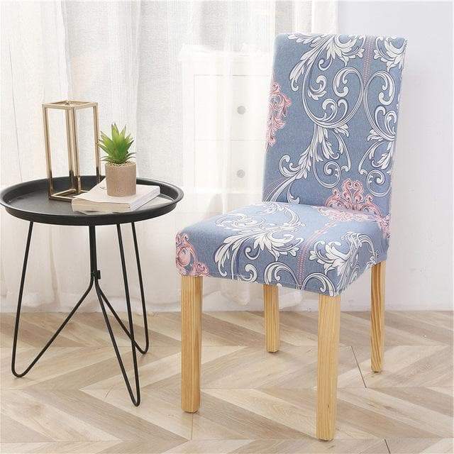 Harmaa Tuolinpäällinen Valkoisilla Ja Vaaleanpunaisilla Kukilla